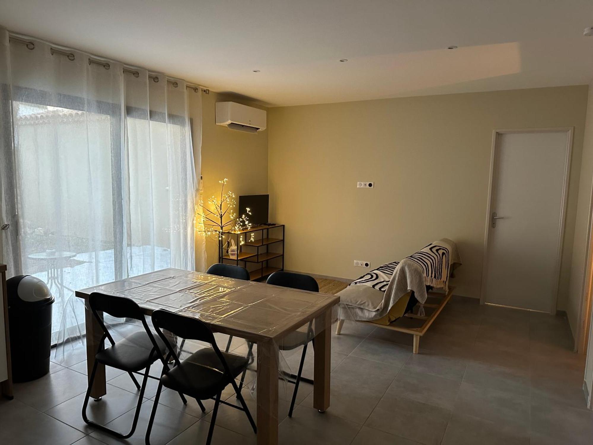 Maison T3 Dans Un Village Calme Saint-Mitre-les-Remparts Eksteriør bilde